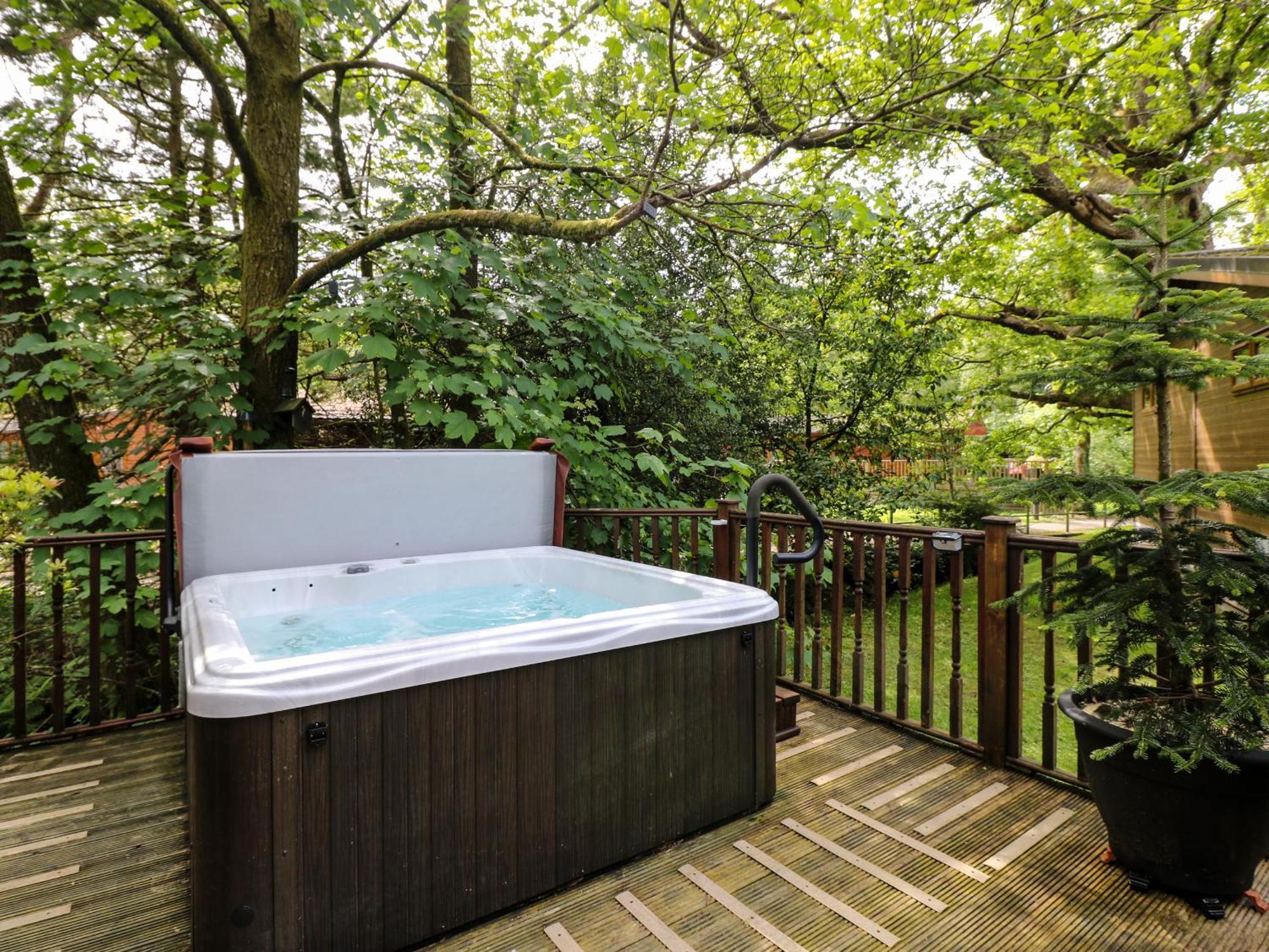 ווינדרמר Footprints Lodge מראה חיצוני תמונה