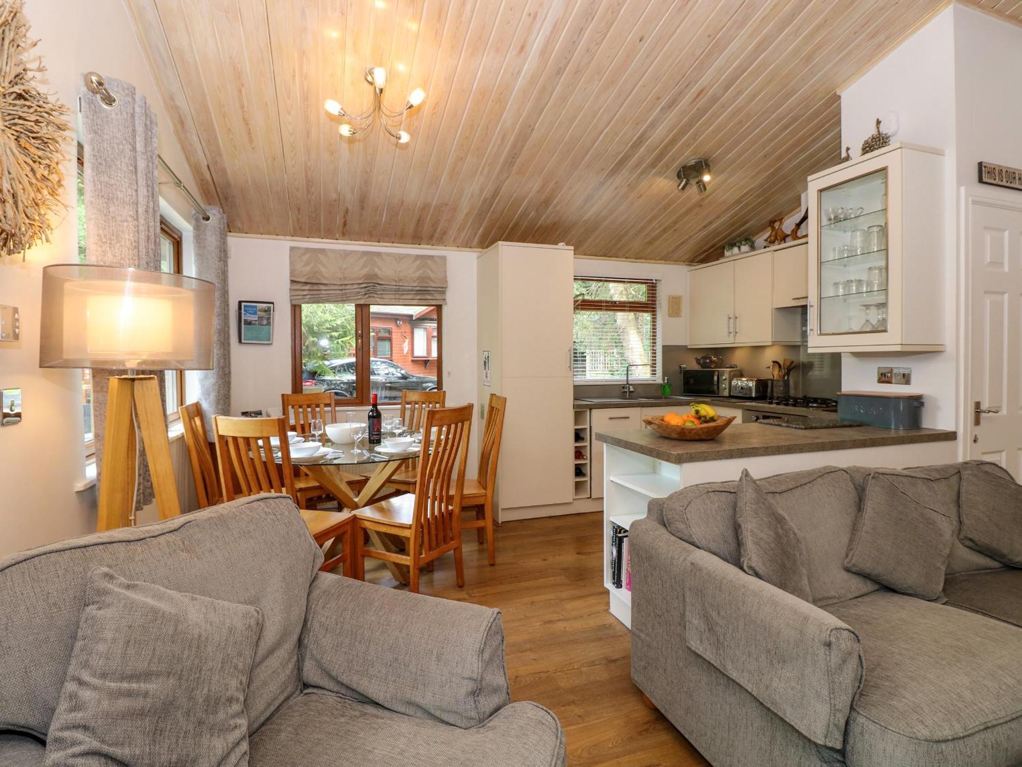 ווינדרמר Footprints Lodge מראה חיצוני תמונה